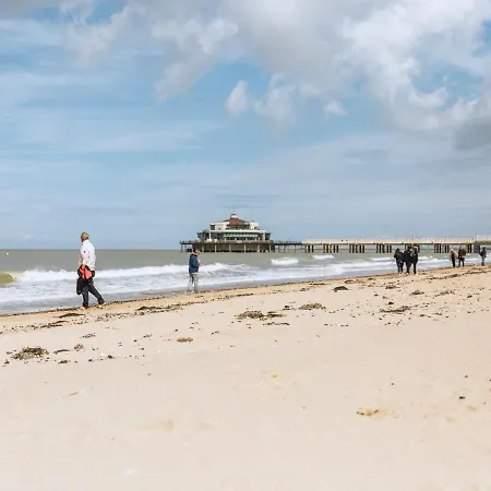 Westhinder With Balcony By Interhome 公寓