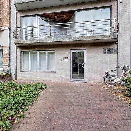 Westhinder With Balcony By Interhome *