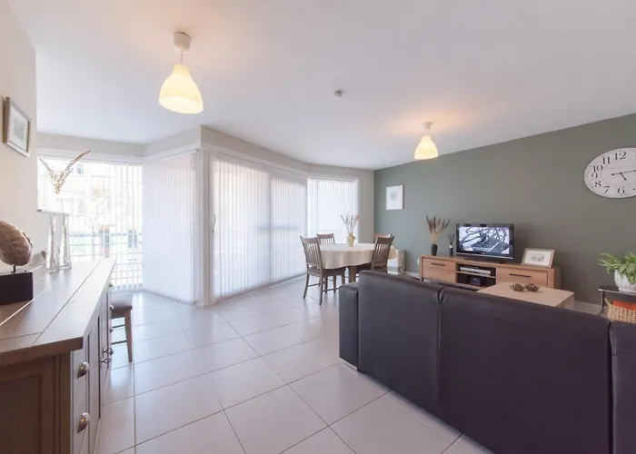 Westhinder With Balcony By Interhome בלנקנברג